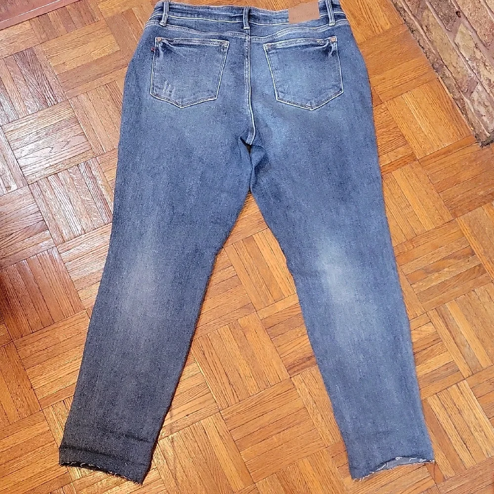 Judy Blue High Rise Boyfriend Denim Jeans Size 31 - Picture 9 of 9